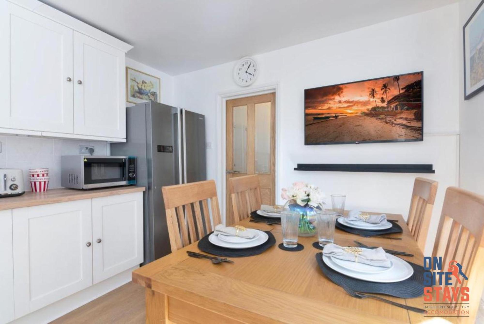 Onsitestays - Tranquil 2 Bedroom Apartment With Large Kitchen, Private Garden Near Wimbledon Station London Bagian luar foto